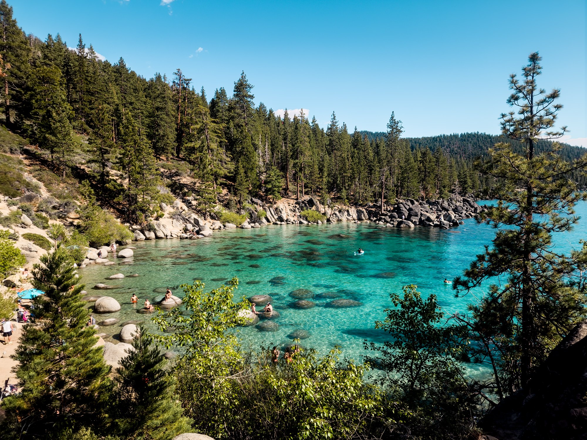 A clear mountain cove